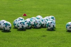 B体育体育app下载地址-不莱梅客场胜负难定，球队状态未知