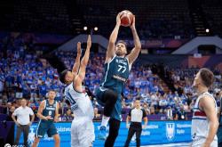 冰岛篮球队勇夺金杯无愧于国际冠军