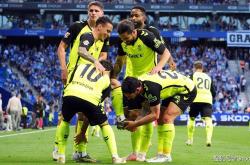 B体育体育网页版-西班牙人备战下轮强敌巴塞罗那的比赛的简单介绍