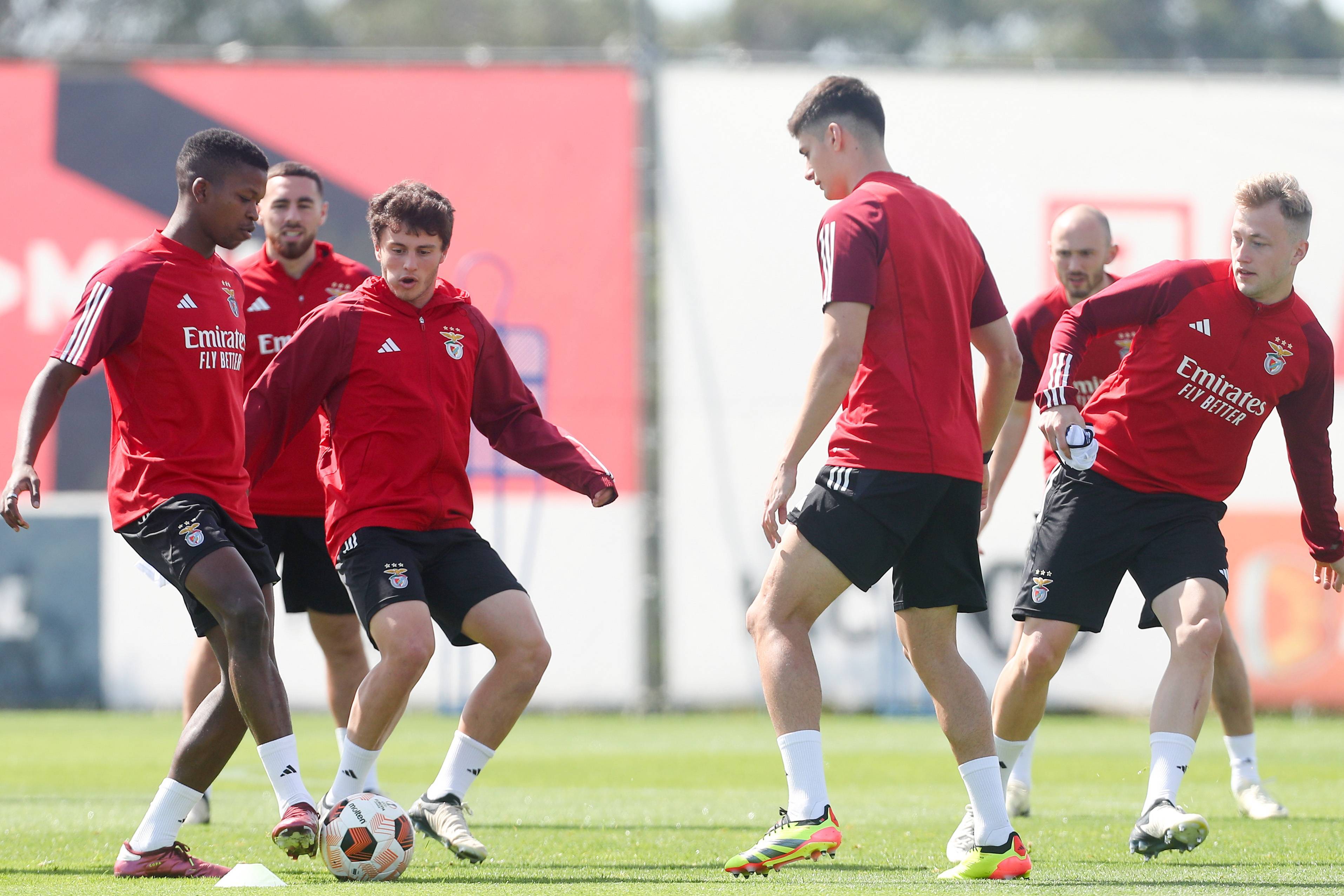 国内足球联赛新变化,球队备战提前布局 国内足球联赛新变化,球队备战提前布局