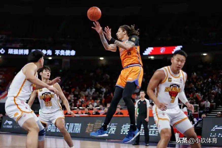 球员们个个亮眼争当比赛焦点，实力碾压对手的简单介绍