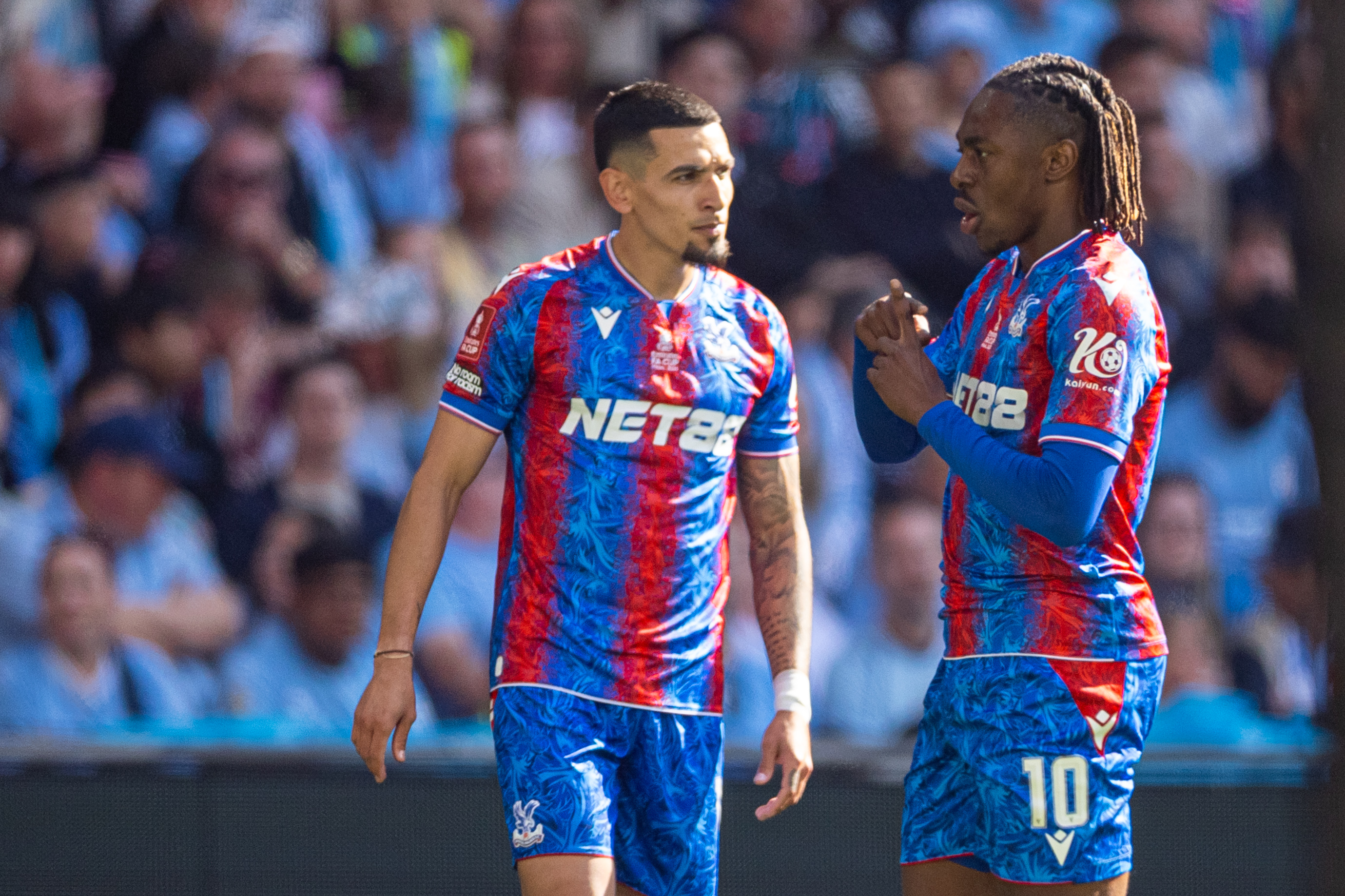 英格兰国家队十分积极，成功晋级半决赛