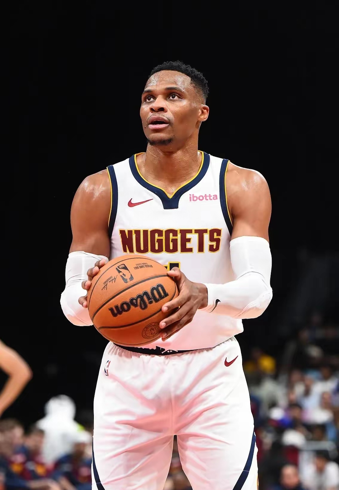 美国职业篮球联赛季前赛火爆开打 美国职业篮球联赛季前赛火爆开打