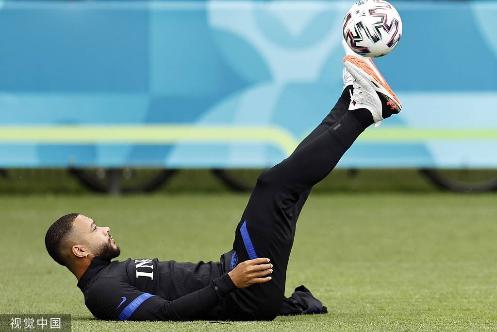 荷兰豪胜,力压对手取得小组第一 荷兰豪胜,力压对手取得小组第一