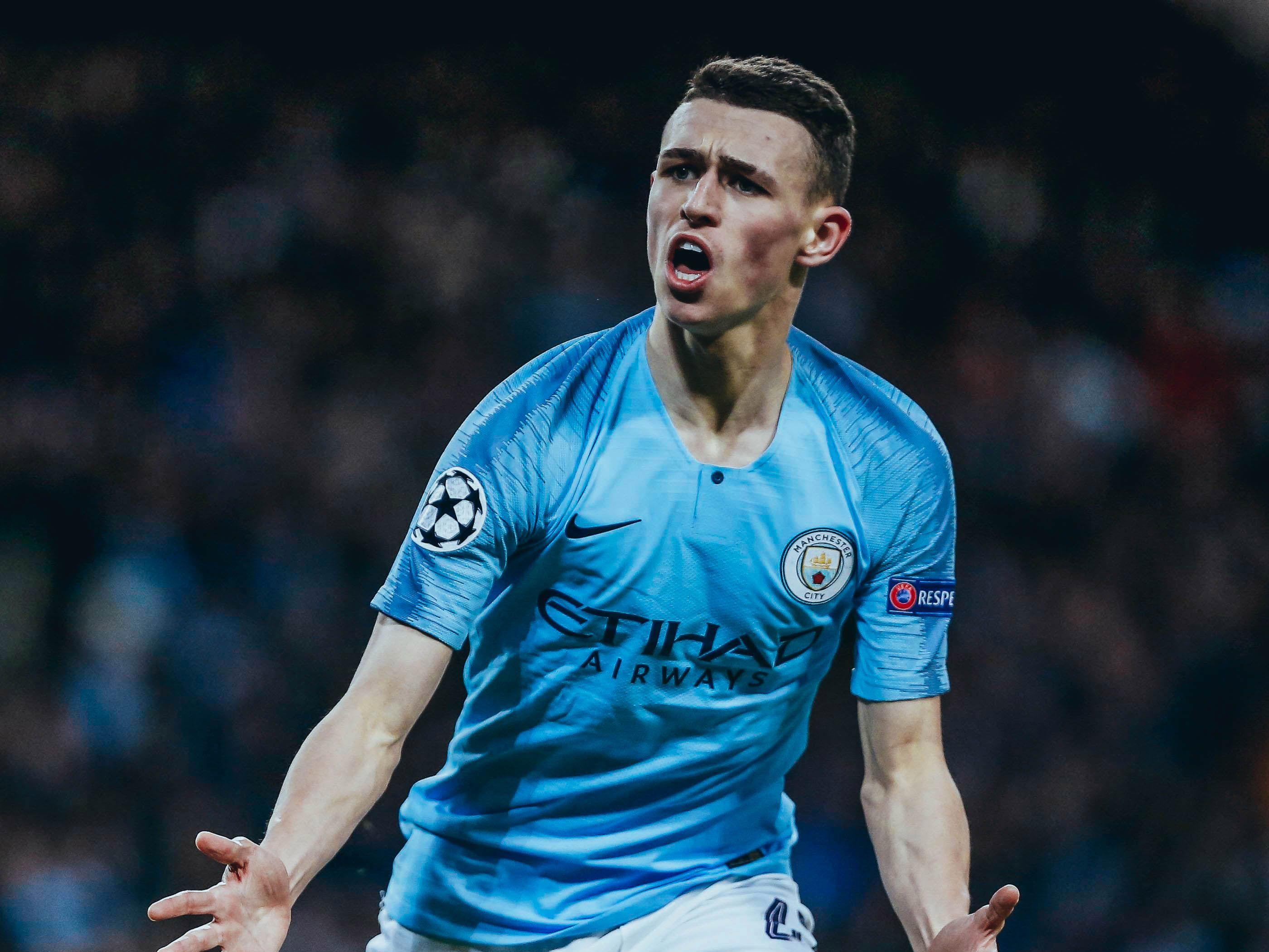 沙尔克客场大胜，连续保持不败