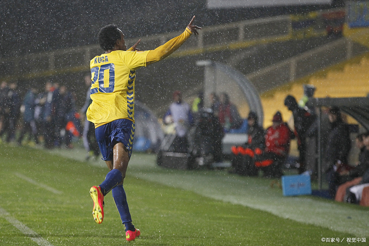 里尔将对阵尼斯：胜者将拔得头筹