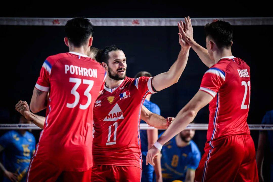 法国迎战乌克兰,争夺欧洲足球冠军 法国迎战乌克兰,争夺欧洲足球冠军